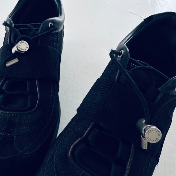 Louis Vuitton authentic sneakers size  36-6 - Picture 16 of 16